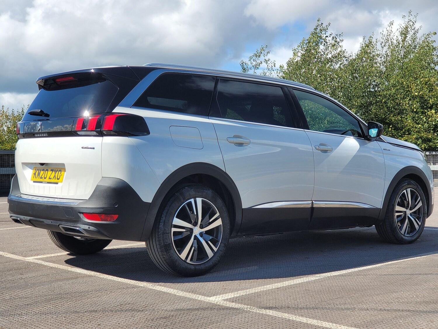 Used Peugeot 5008 2020 for sale - 77376395: Photo 8