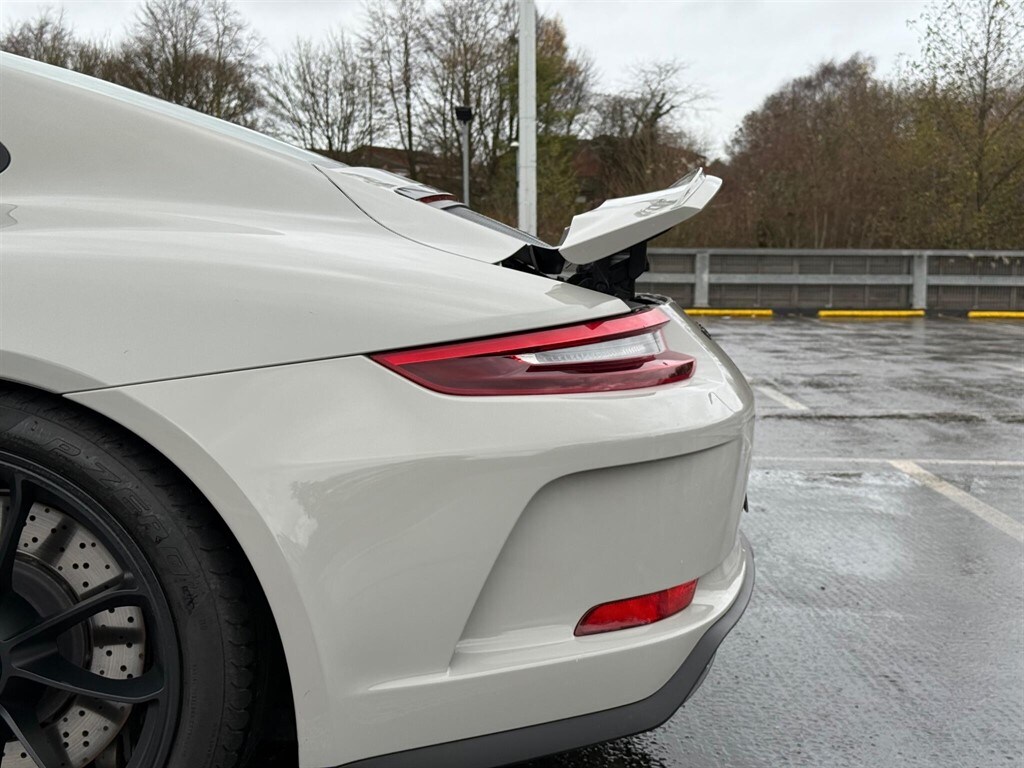 Used Porsche 911 2021 for sale - 77364379: Photo 12