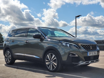 Used Peugeot 5008 2019 for sale - 77377657: Photo