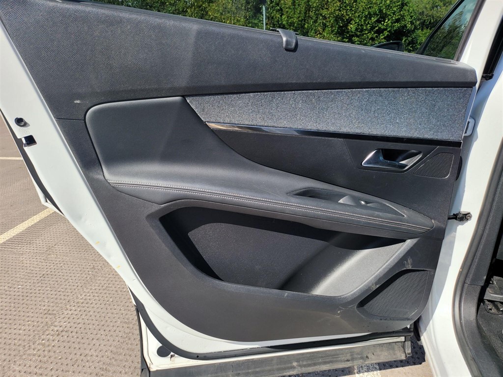 Used Peugeot 5008 2020 for sale - 77364385: Photo 29