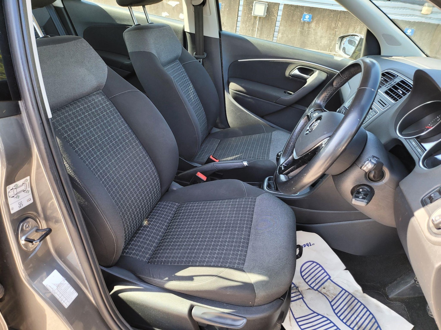 Used Volkswagen Polo 2015 for sale - 77377686: Photo 12