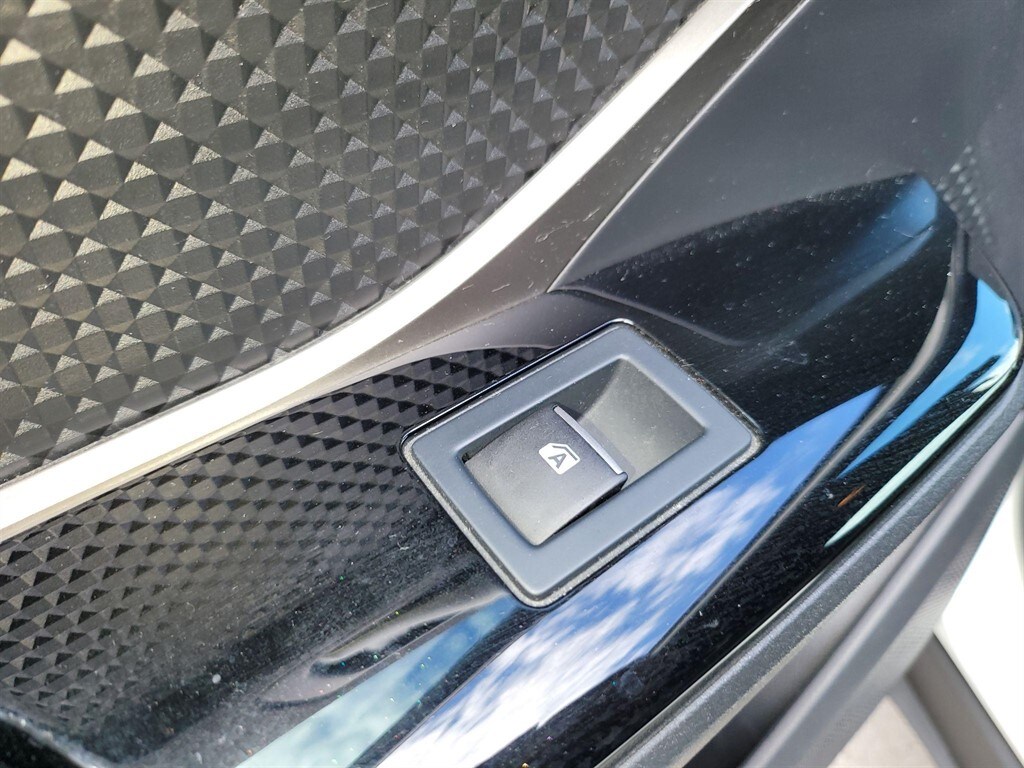 Used Toyota C-HR 2018 for sale - 77364381: Photo 27