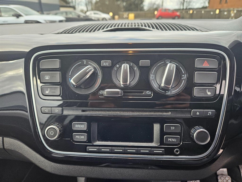 Used Volkswagen up! 2014 for sale - 77364387: Photo 28