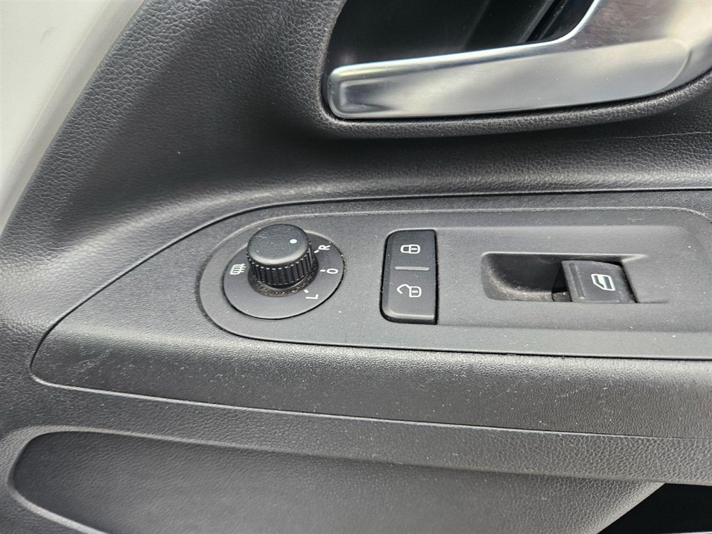 Used Volkswagen up! 2014 for sale - 77364387: Photo 30