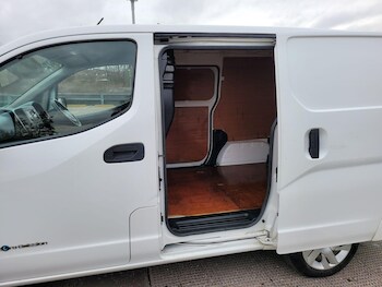 Used Nissan e-NV200 2016 for sale - 77671163: Photo