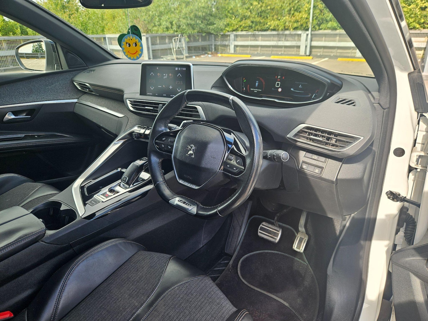 Used Peugeot 5008 2018 for sale - 77376296: Photo 11