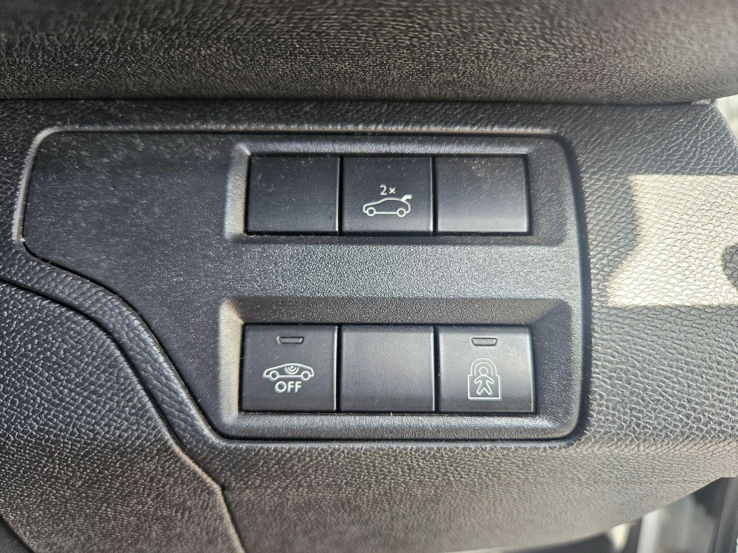 Used Peugeot 5008 2018 for sale - 77376296: Photo 25