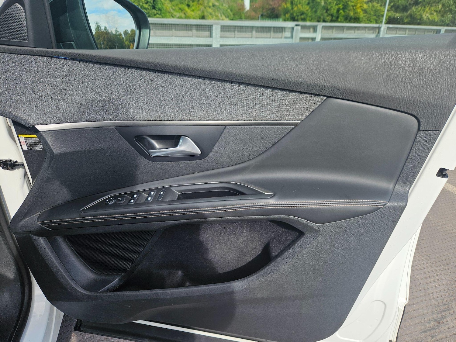 Used Peugeot 5008 2018 for sale - 77376296: Photo 31