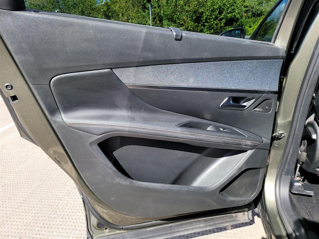 Used Peugeot 5008 2019 for sale - 77364382: Photo 36