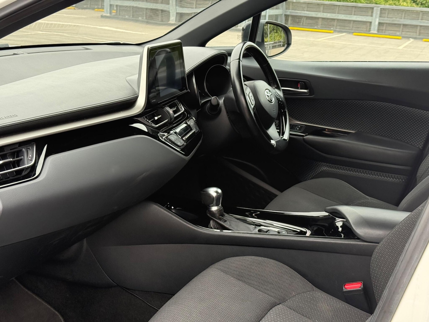 Used Toyota C-HR 2018 for sale - 77377660: Photo 16