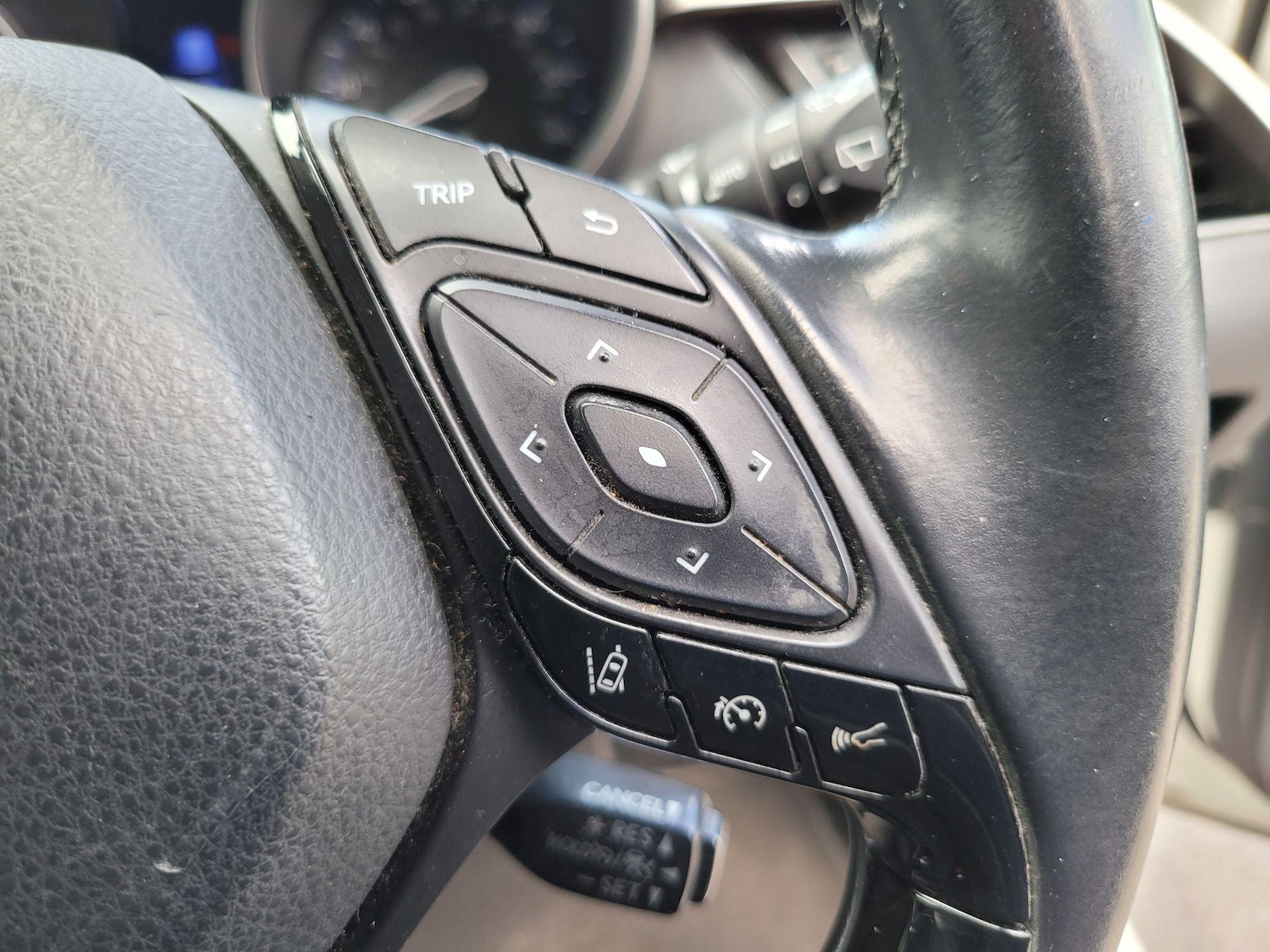 Used Toyota C-HR 2018 for sale - 77377660: Photo 21