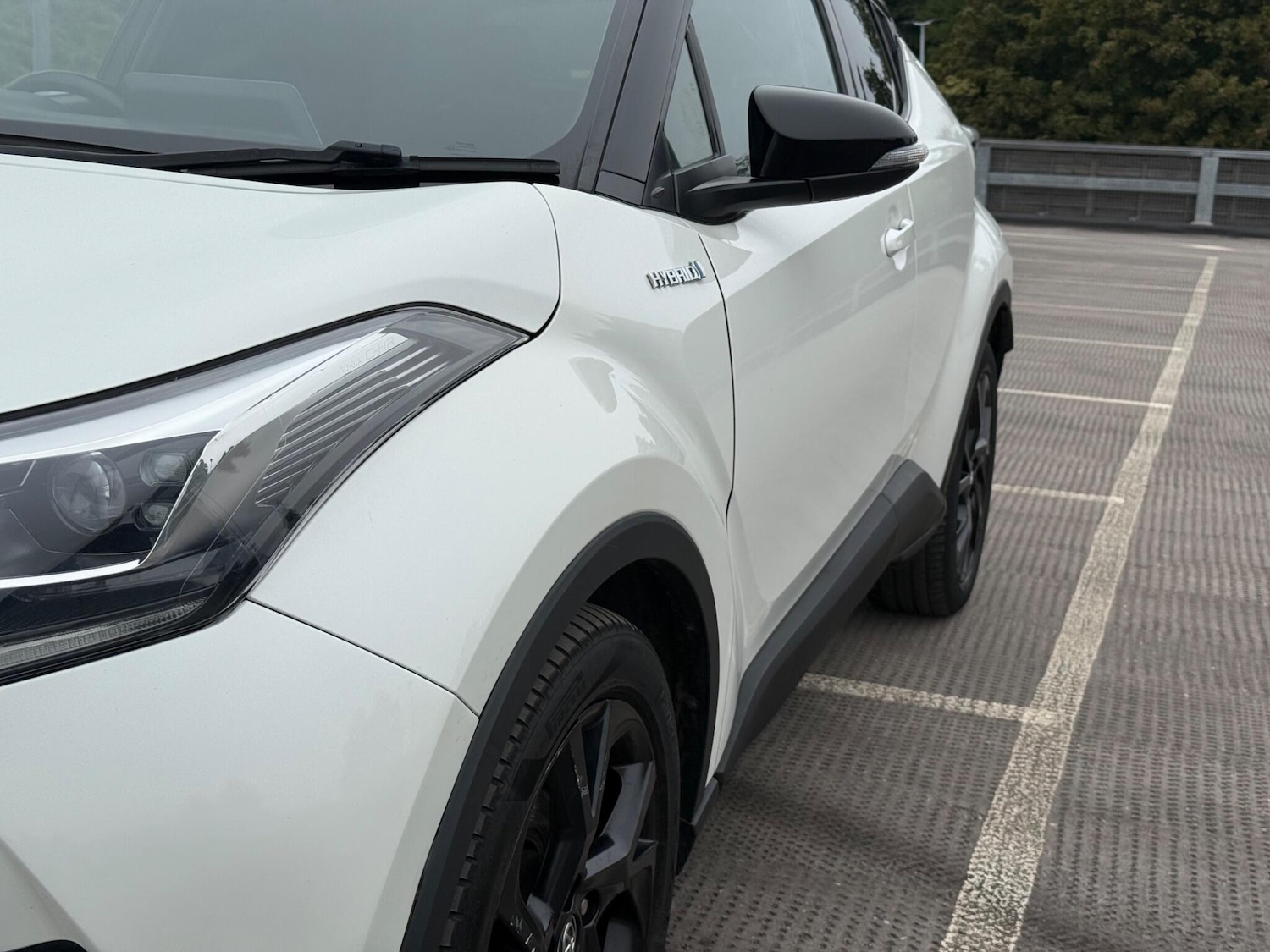 Used Toyota C-HR 2018 for sale - 77377660: Photo 3