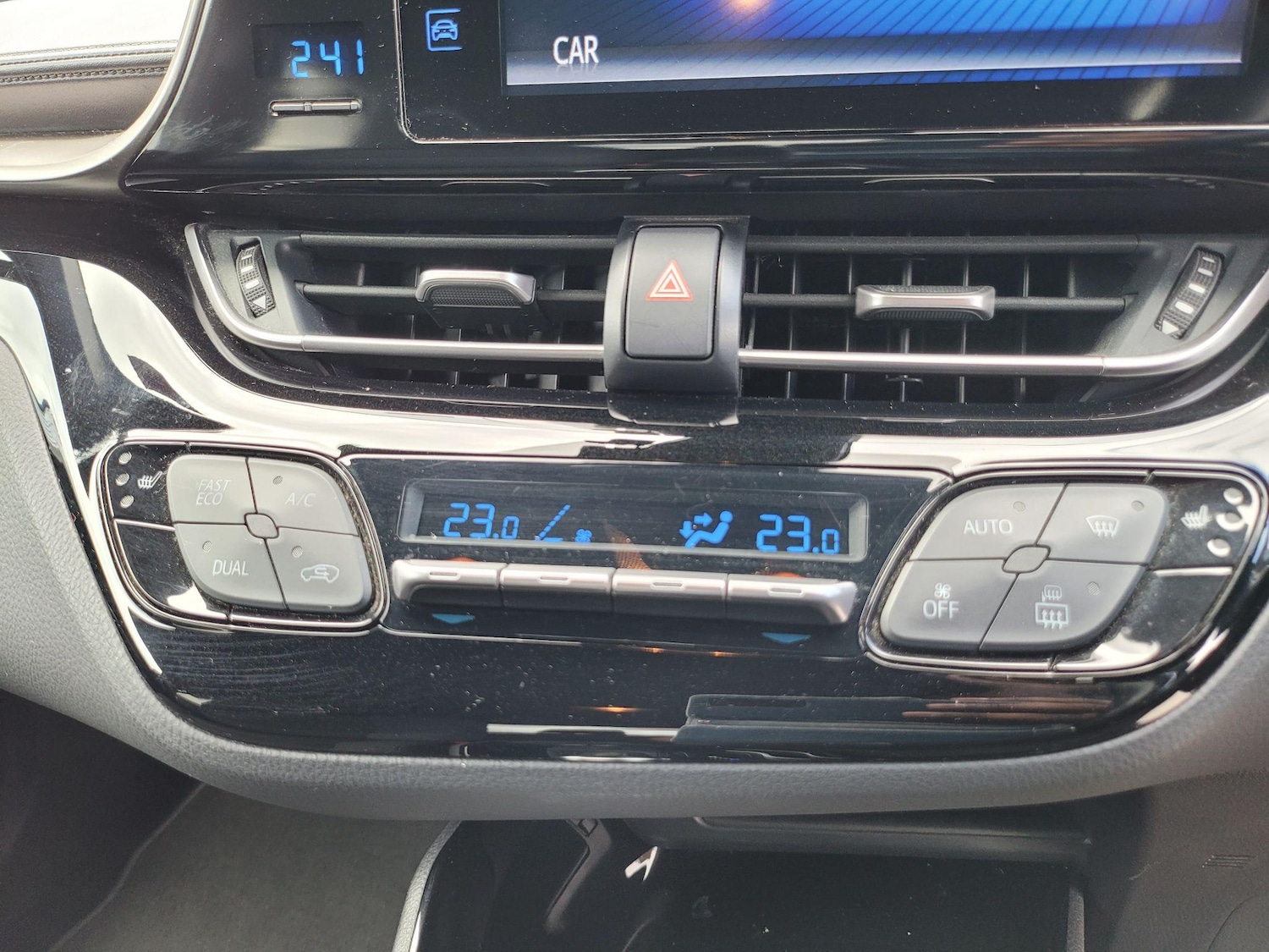 Used Toyota C-HR 2018 for sale - 77377660: Photo 39