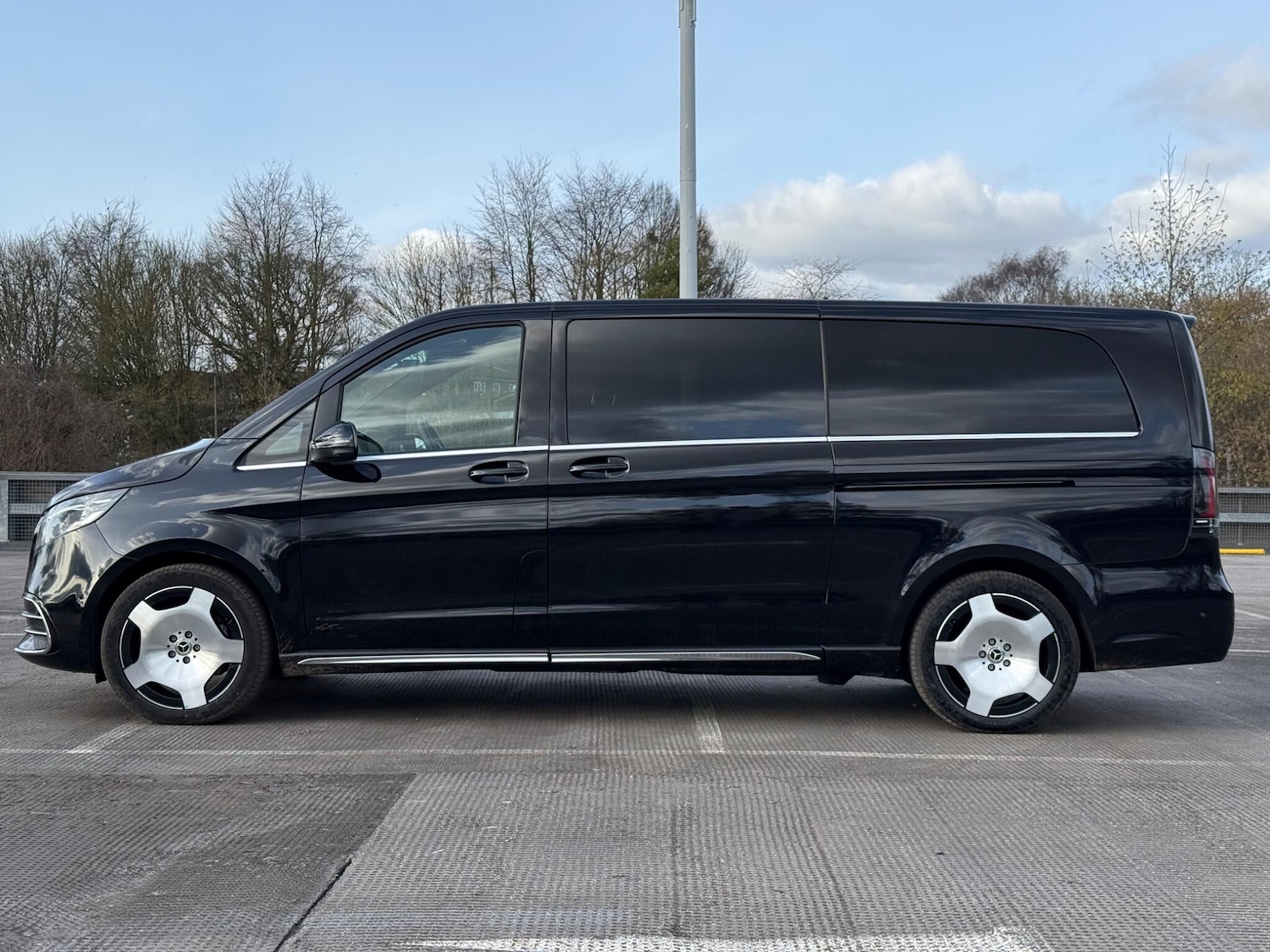 Used Mercedes-Benz V-Class for sale - 77573804: Photo 5