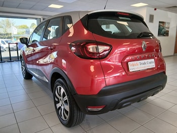 Used Renault Captur 2018 for sale - 79632759: Photo