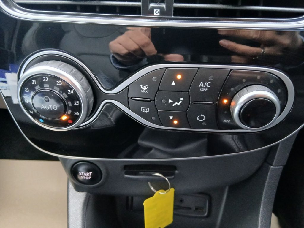 Used Renault Clio 2018 for sale - 77422622: Photo 17