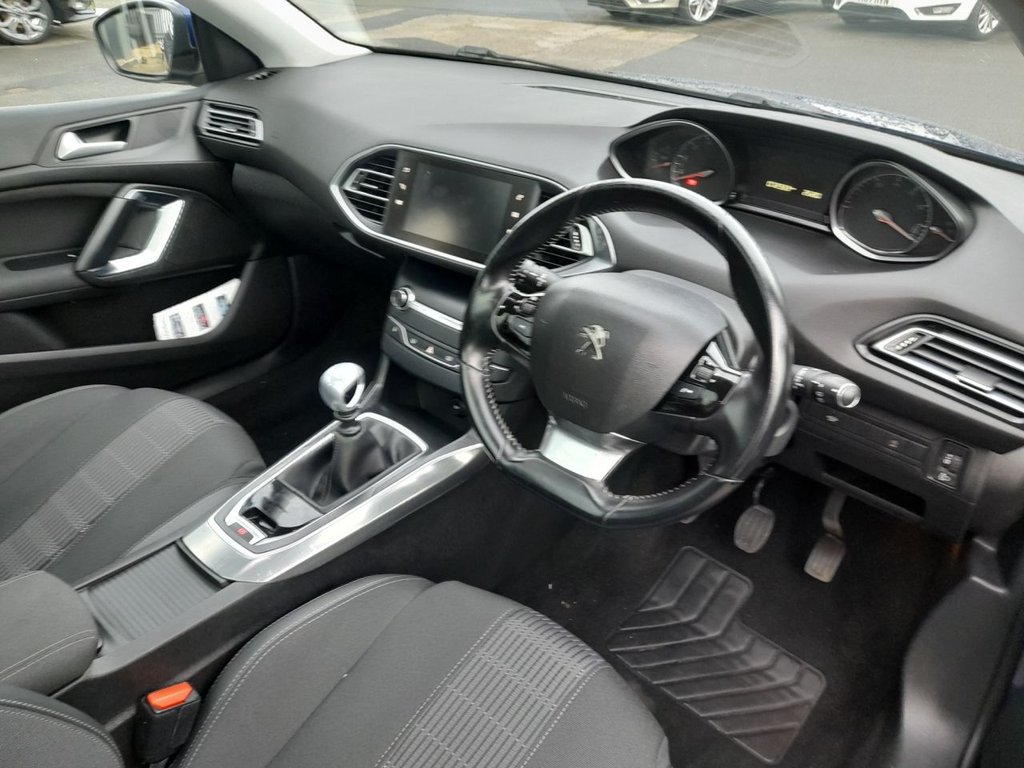 Used Peugeot 308 2018 for sale - 77005390: Photo 9