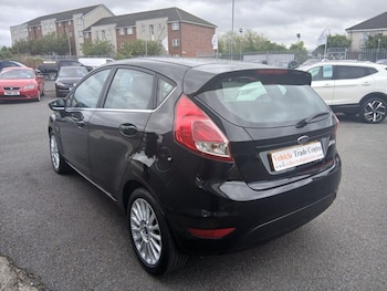 Used Ford Fiesta 2015 for sale - 78426108: Photo
