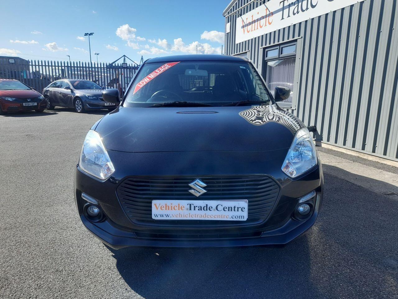 Used Suzuki Swift 2017 for sale - 76137326: Photo 2