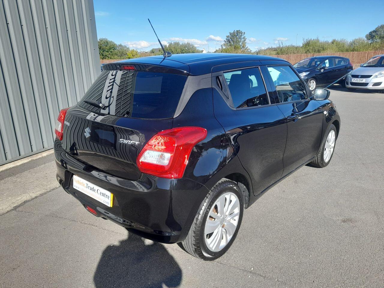 Used Suzuki Swift 2017 for sale - 76137326: Photo 6