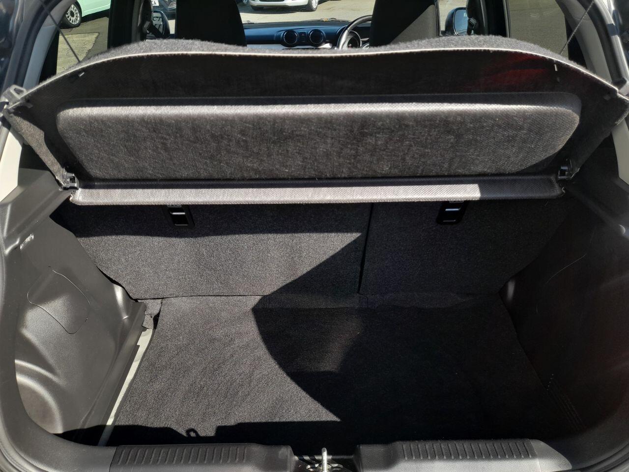 Used Suzuki Swift 2017 for sale - 76137326: Photo 7