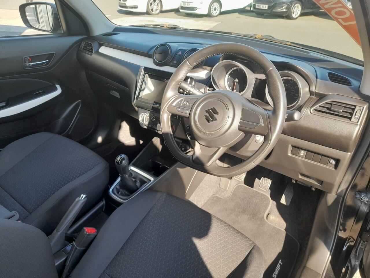 Used Suzuki Swift 2017 for sale - 76137326: Photo 9