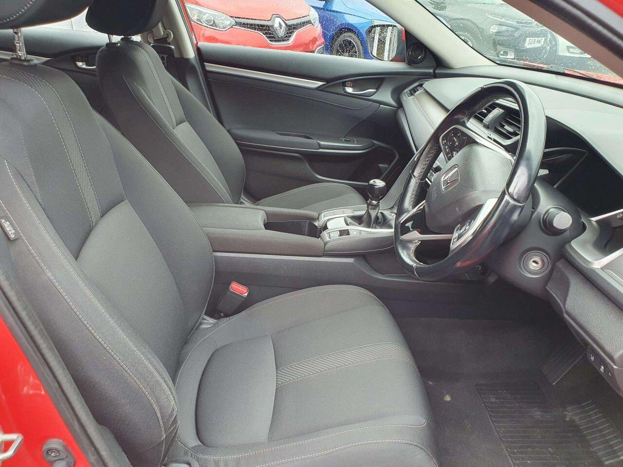 Used Honda Jazz 2018 for sale - 76612691: Photo 11