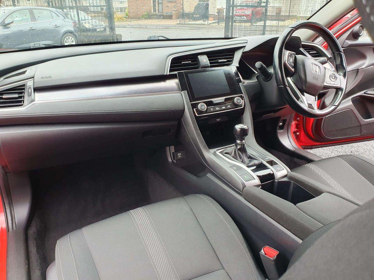 Used Honda Jazz 2018 for sale - 76612691: Photo 24