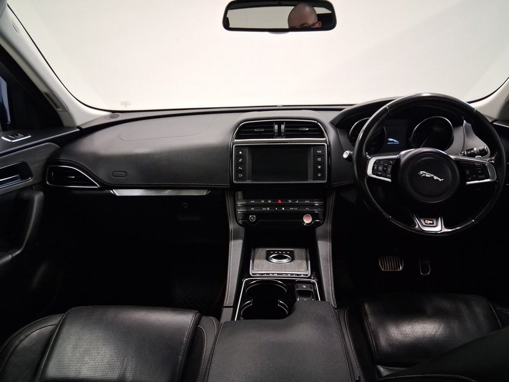 Used Jaguar F-Pace 2016 for sale - 77287458: Photo 17