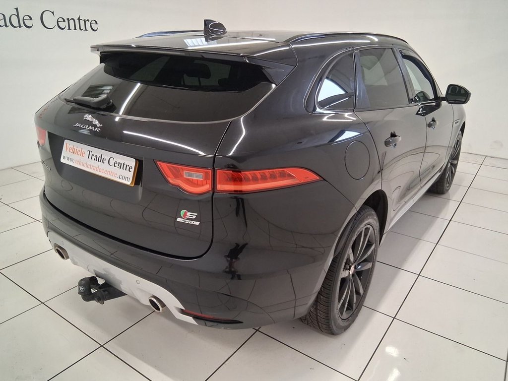 Used Jaguar F-Pace 2016 for sale - 77287458: Photo 6