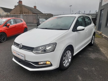 Used Volkswagen Polo 2015 for sale - 76247824: Photo