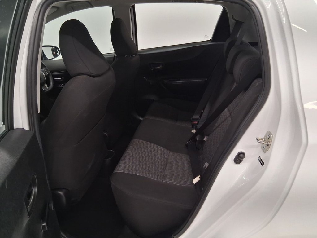 Used Toyota Yaris 2013 for sale - 77161592: Photo 15