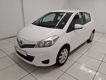 Used Toyota Yaris 2013 for sale - 77161592: Photo