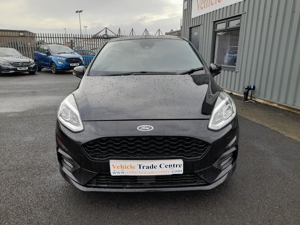 Used Ford Fiesta 2018 for sale - 77631929: Photo 2