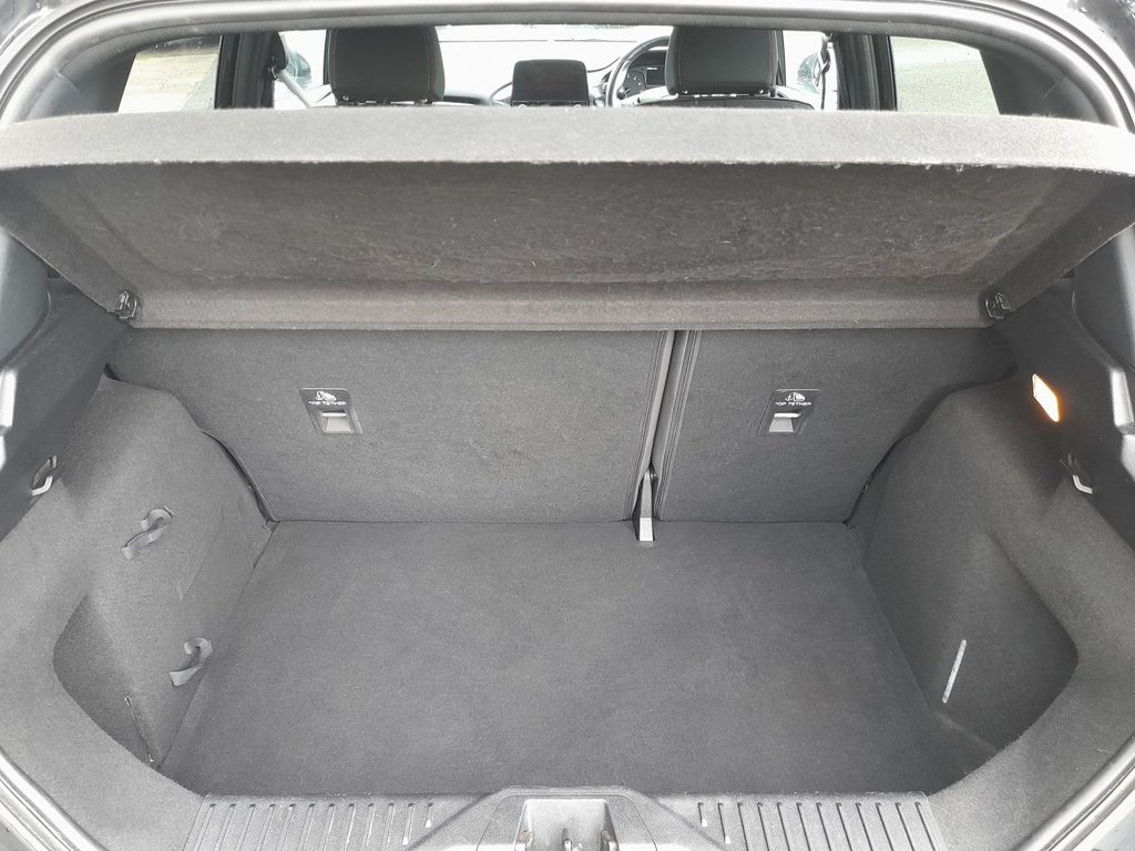 Used Ford Fiesta 2018 for sale - 77631929: Photo 7