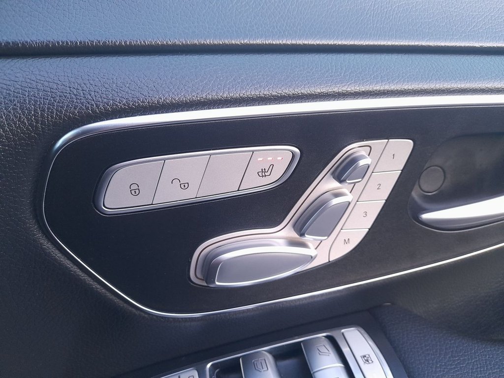 Used Mercedes-Benz V-Class 2015 for sale - 77005322: Photo 21