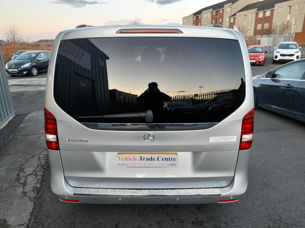 Used Mercedes-Benz V-Class 2015 for sale - 77005322: Photo 5