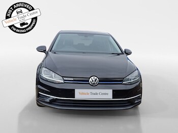 Used Volkswagen Golf 2018 for sale - 78401219: Photo