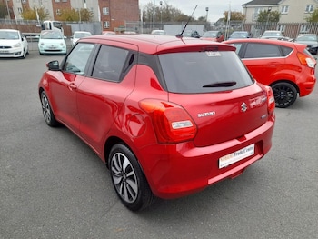 Used Suzuki Swift 2018 for sale - 76200319: Photo