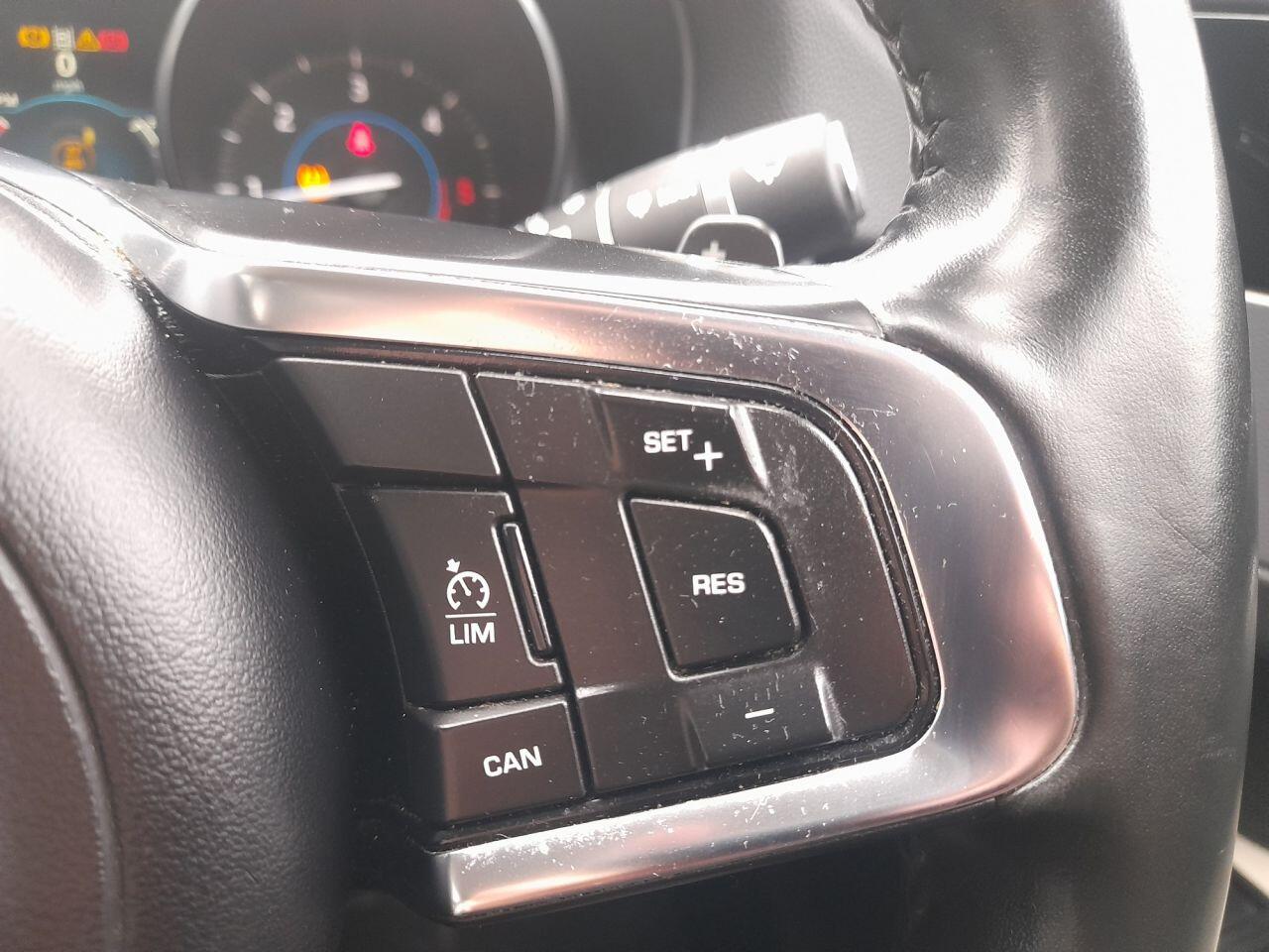 Used Jaguar XF 2016 for sale - 76138509: Photo 21