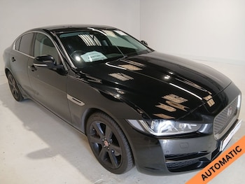 Used Jaguar XE 2016 for sale - 78401362: Photo