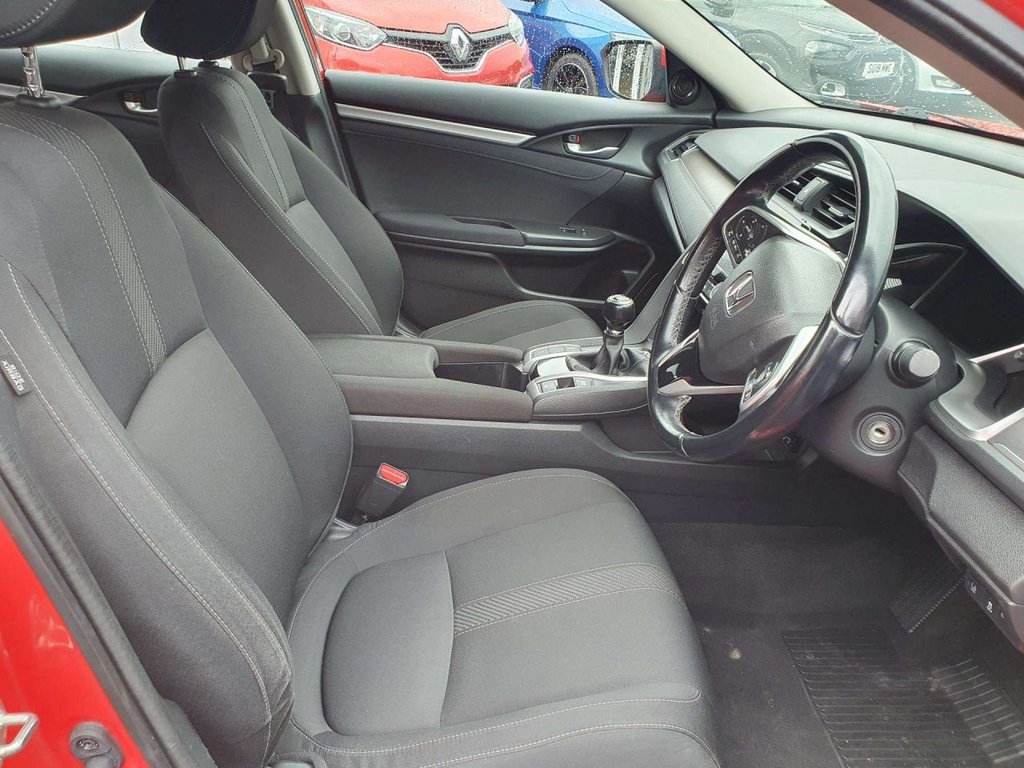 Used Honda Jazz 2018 for sale - 77005329: Photo 11