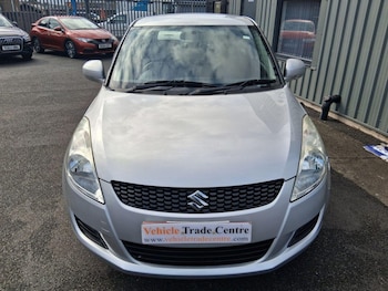 Used Suzuki Swift 2013 for sale - 76136717: Photo