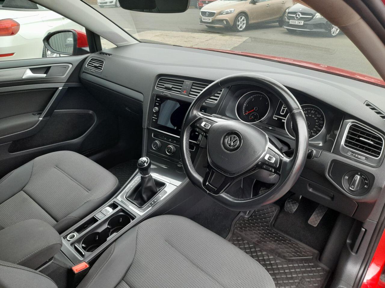 Used Volkswagen Golf 2018 for sale - 76200027: Photo 10