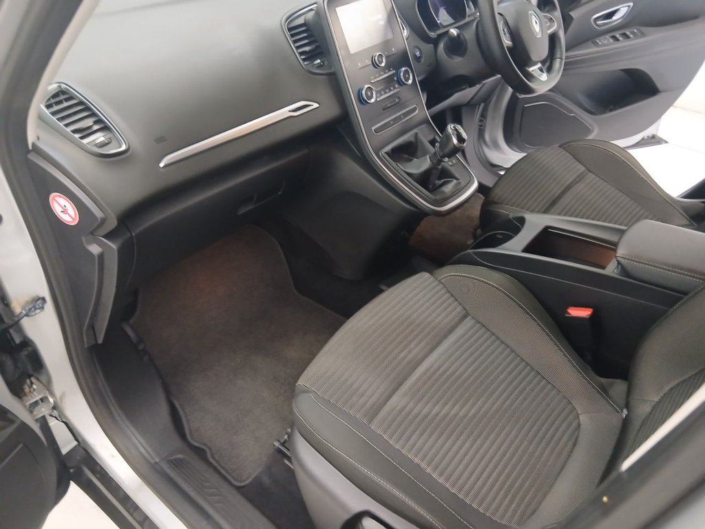 Used Renault Scenic 2019 for sale - 77905025: Photo 12