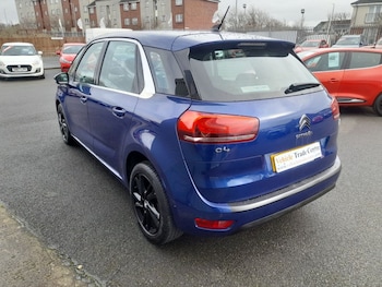 Used Citroen C4 Picasso 2017 for sale - 77507656: Photo
