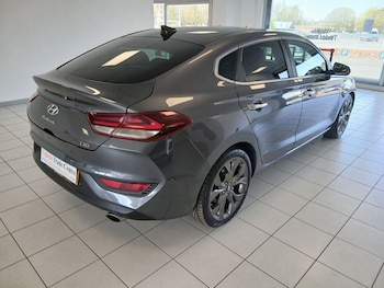 Used Hyundai i30 2018 for sale - 79632750: Photo