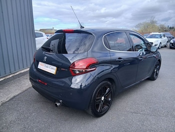 Used Peugeot 208 2015 for sale - 78299566: Photo