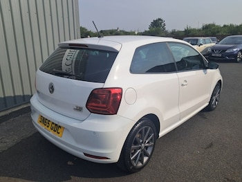 Used Volkswagen Polo 2015 for sale - 78985496: Photo