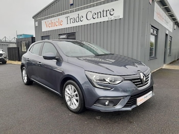 Used Renault Megane 2017 for sale - 76137884: Photo